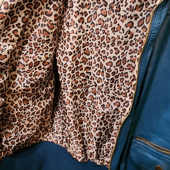 B.b. jeans leather style vest leopard print lining size xl teal chunky hardware - Picture 4 of 10